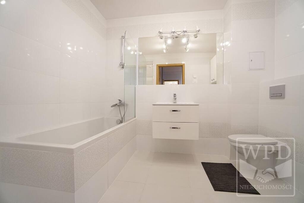 Big Apartment - Old Town - 3 Rooms - Private Parking Wroclaw Luaran gambar