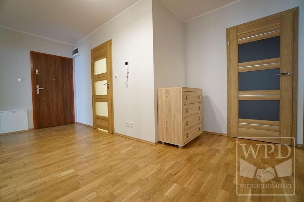 Big Apartment - Old Town - 3 Rooms - Private Parking Wroclaw Luaran gambar