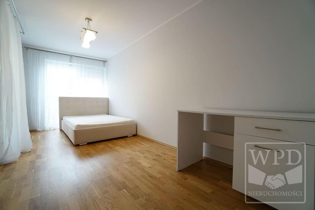 Big Apartment - Old Town - 3 Rooms - Private Parking Wroclaw Luaran gambar